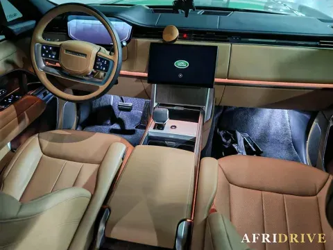 2025 Land Rover Range Rover 5