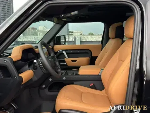 2024 Land Rover Defender 3
