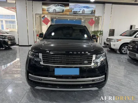 2025 Land Rover Range Rover 2