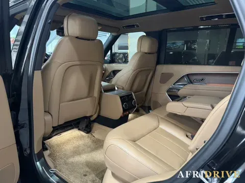 2025 Land Rover Range Rover 5