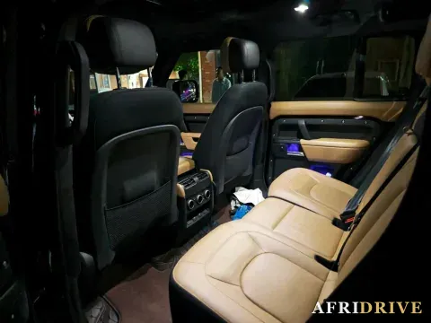 2025 Land Rover Defender 3