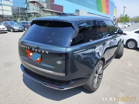 2023 Land Rover Range Rover 2