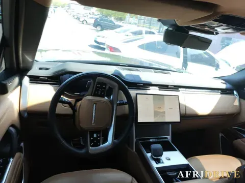 2023 Land Rover Range Rover 3