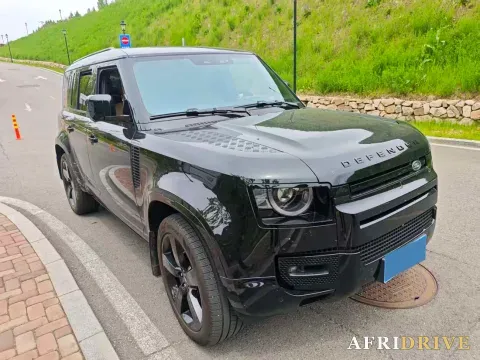 2025 Land Rover Defender 2