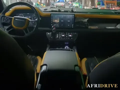 2022 Land Rover Defender 6