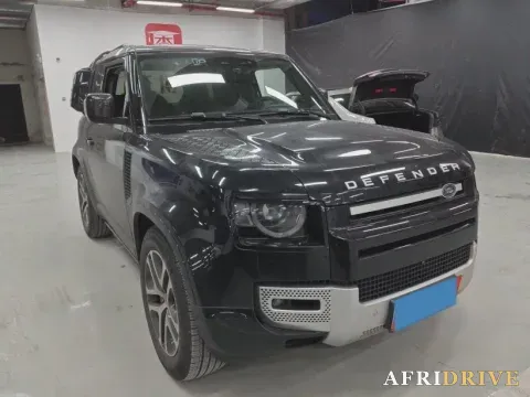 2023 Land Rover Defender 5