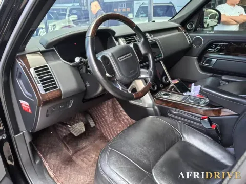 2022 Land Rover Range Rover 2