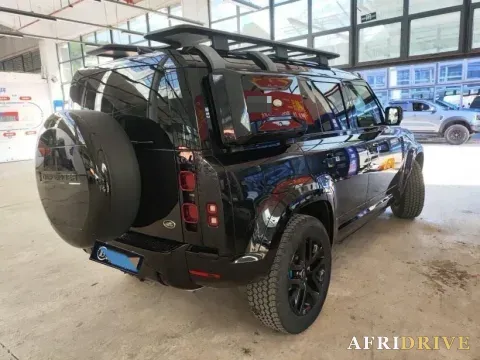 2023 Land Rover Defender 3
