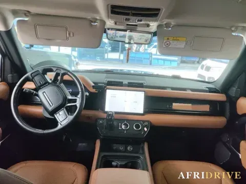 2023 Land Rover Defender 6