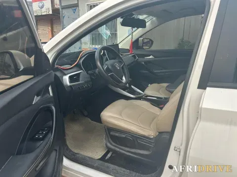 2019 BaoJun 530 3