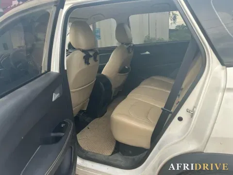2019 BaoJun 530 4