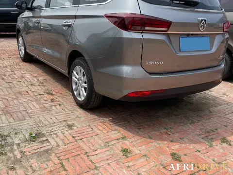 2018 BaoJun 360 4