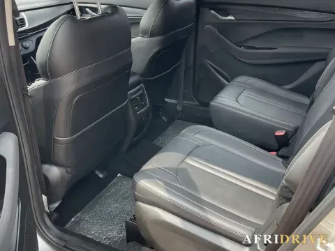 2018 BaoJun 360 8