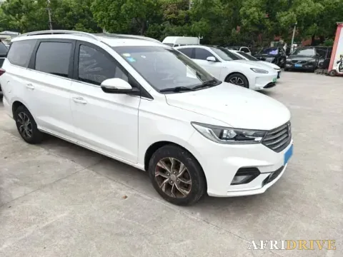 2018 BaoJun 530 3