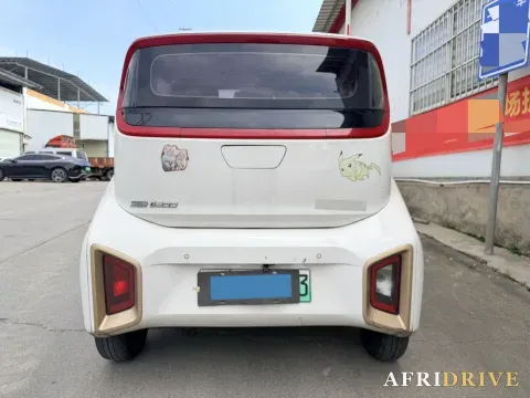 2019 BaoJun E100 5