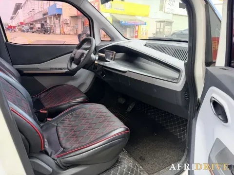 2019 BaoJun E100 8