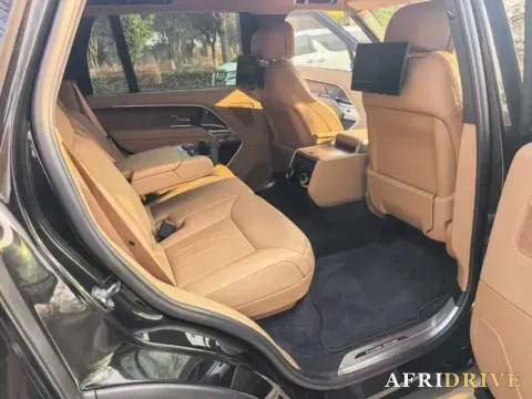 2023 Land Rover Range Rover 3