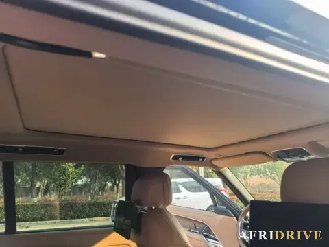 2023 Land Rover Range Rover 4