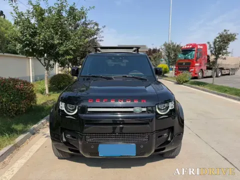 2024 Land Rover Defender 5