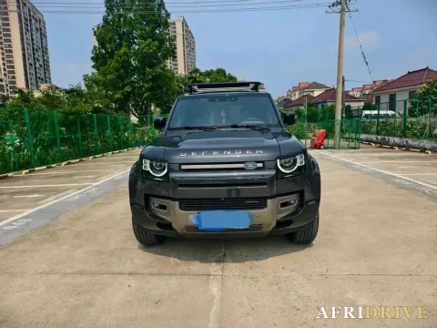 2023 Land Rover Defender 2