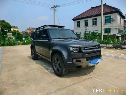 2023 Land Rover Defender 3