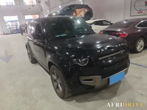 2025 Land Rover Defender 3