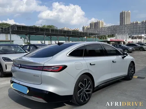 2025 BaoJun XiangJing 6