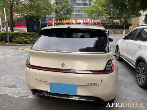2023 BaoJun Cloud 5