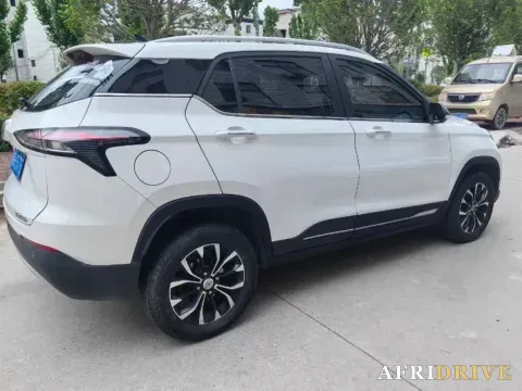 2018 BaoJun 530 8