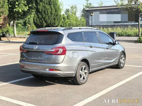 2017 BaoJun 310W 4