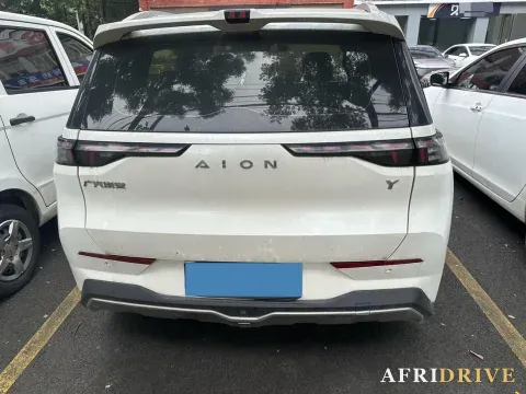2022 Aion Y 4