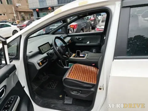 2022 Geely Okavango 2