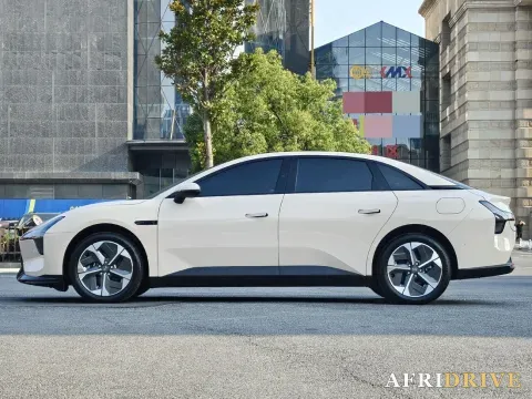 2024 Xpeng MONA M03 4
