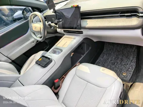 2025 Xpeng G6 8