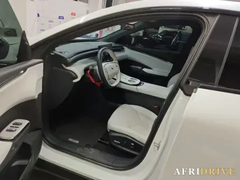 2025 Xpeng G7 4