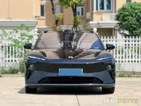 2025 NIO ET5T 2