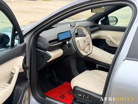 2025 NIO ES6 5