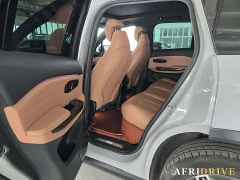 2020 NIO ES6 3