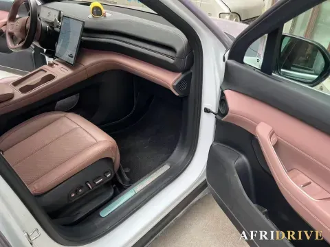 2023 NIO ES6 4