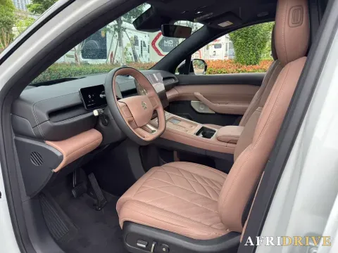 2025 NIO ES6 5