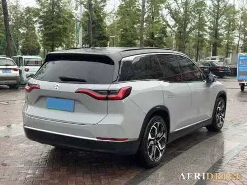 2020 NIO ES8 3