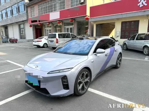 2025 NIO ET5