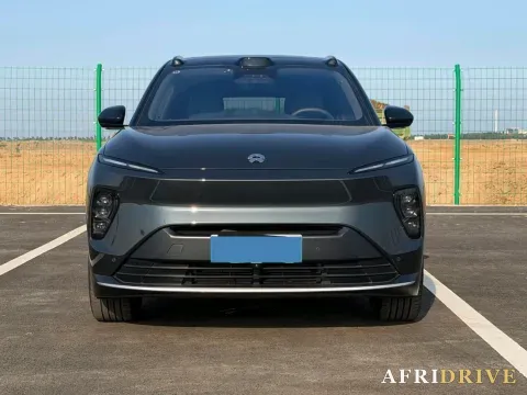 2024 Porsche Macan All-Electric 2