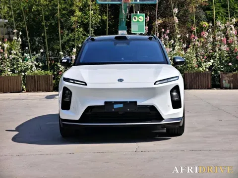 2025 NIO ES6 2
