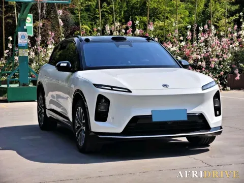 2025 NIO ES6 3