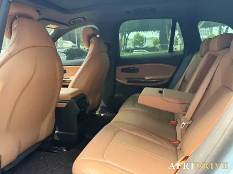 2020 NIO ES6 5
