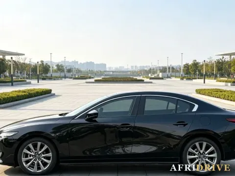 2021 Mazda 3 Axela 3