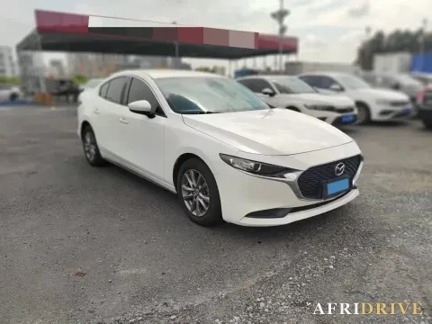 2021 Mazda 3 Axela 3