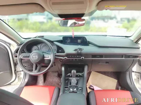 2021 Mazda 3 Axela 4