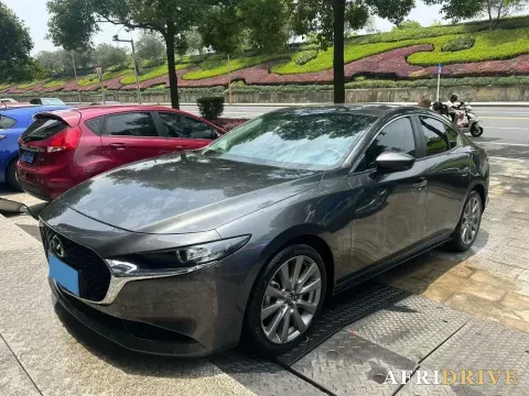 2021 Mazda 3 Axela